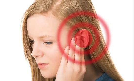 经常耳鸣这样做在家就能治！患上耳鸣可以吃哪几种营养物质？