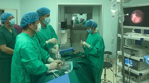 临沧市中医医院（佤医医院）外科（骨科组）成功开展微创手术治疗