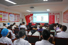 临沧市中医医院举行第四个中国医师节庆祝活动